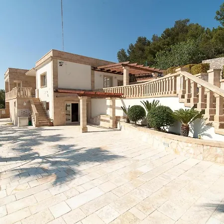 Gregory Villa Patù